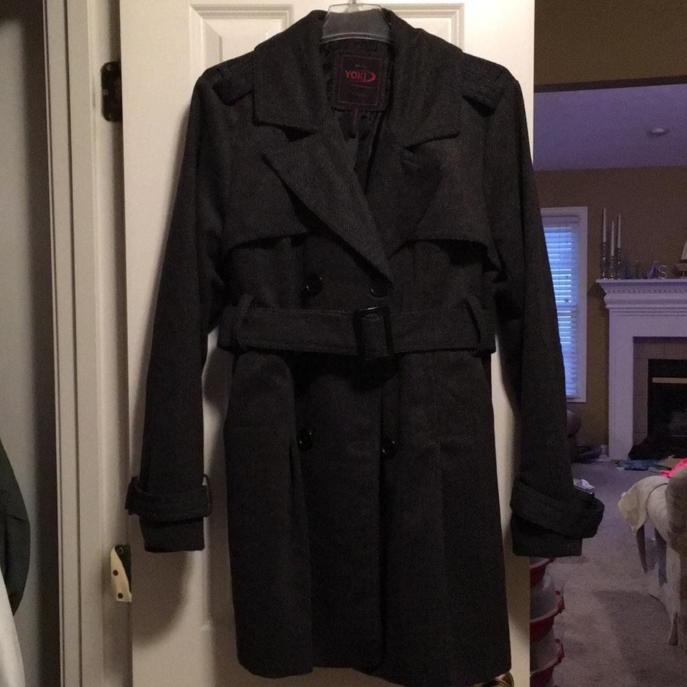 Yoki Belted trench